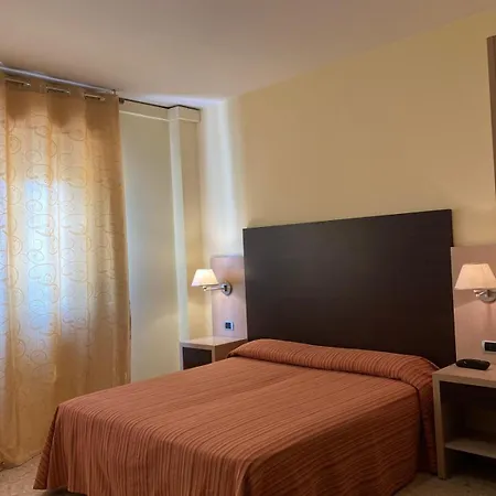 Promenade Hotell 3*