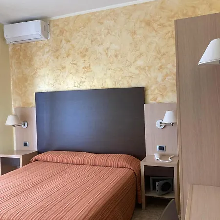 Hotell Promenade 3*