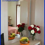 Promenade Hotel 3*