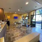 Promenade Hotel Porto SantʼElpidio