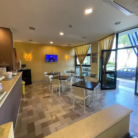 Promenade Hotel Porto SantʼElpidio